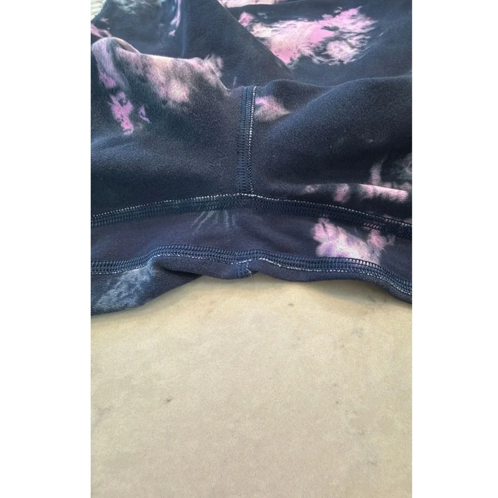 Lululemon Tie Dye‎ Leggings Size 2 25